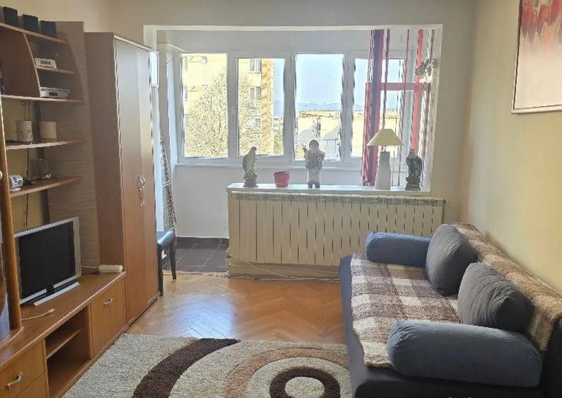 Vand sau inchiriez ap. 2 camere dec Deva, Balcescu, et. 3, mobilat - 1