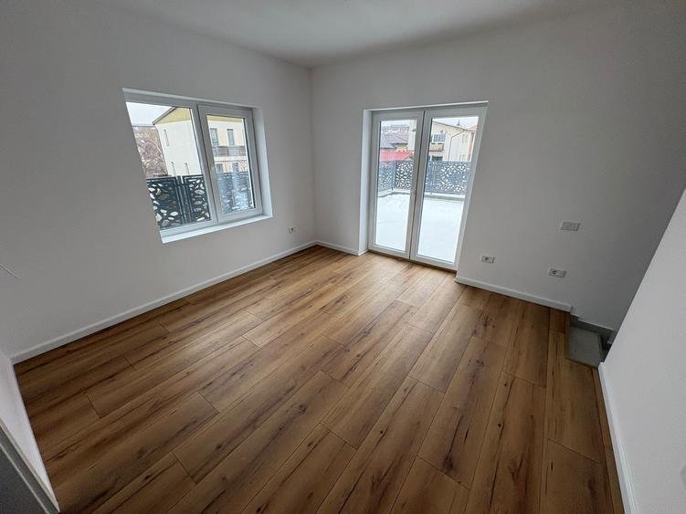 Case individuale cuplate 120 mp Terasă 30 mp  Curte 60 mp - 25