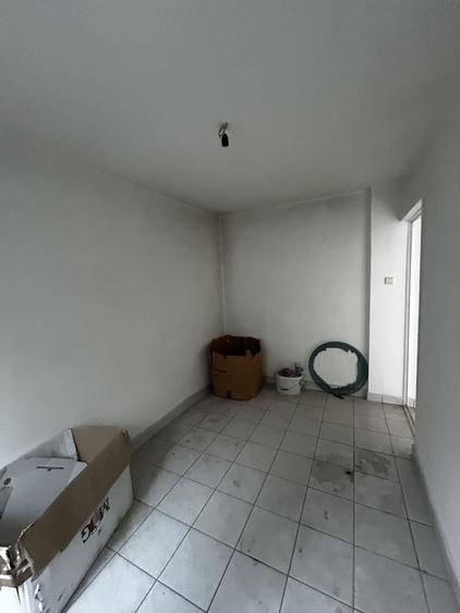 Apartament 3 camere central de vanzare - 2