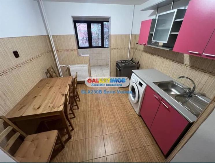 Inchiriere apartament 3 camere Tei decomandat loc de parcare - 1