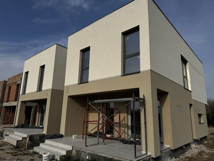 Duplex 1/2 fara pereti comuni Lugoj 2026 - 2