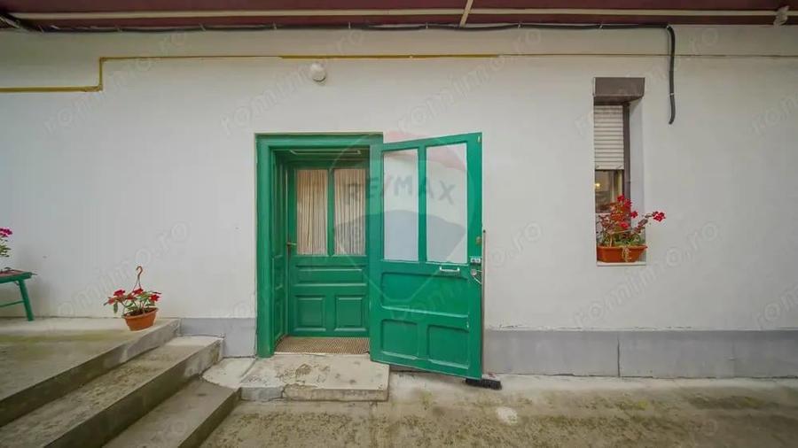 Casa / Vila cu 5 camere de vanzare in zona Schei, Cotun 9 - 10