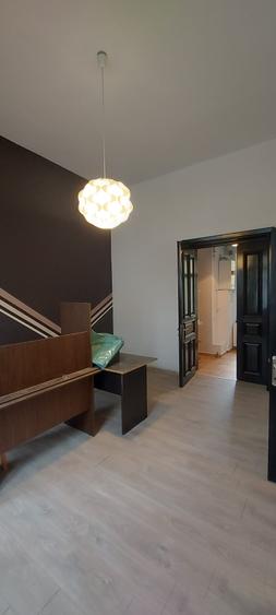 Spatiu birouri Unirii - Principatele Unite, parter, acces stradal, renovat - 1
