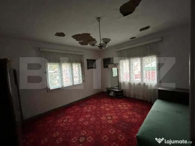 Casa de vanzare, zona Bargau (Pietroasa) - 1
