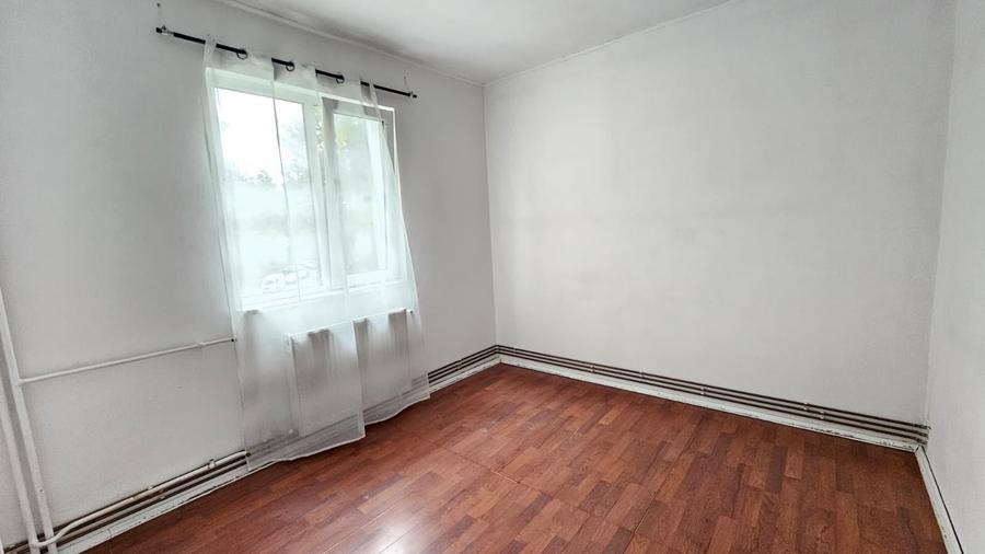 Apartament 3 camere Gemenii etajul 2,85000 Euro - 5