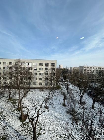 1 Decembrie 1918 4 Camere Etaj 3 81 Mp  Bloc 1976 5 Min Metrou - 12