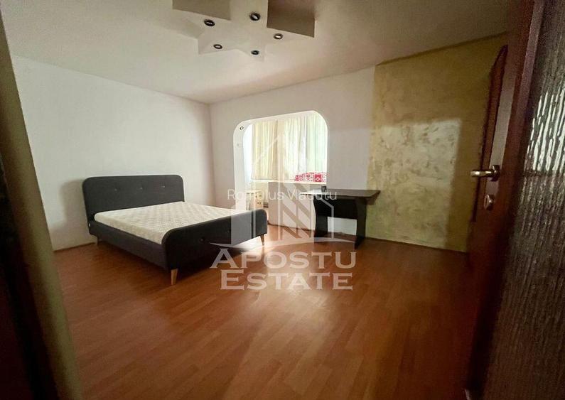 Apartament 2 camere,centrala proprie,decomandat,zona Soar...
