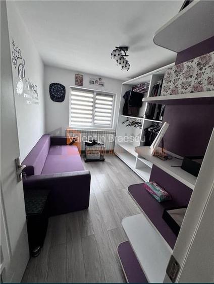 Apartament 4 camere cf1 decomandat zona Brosteni