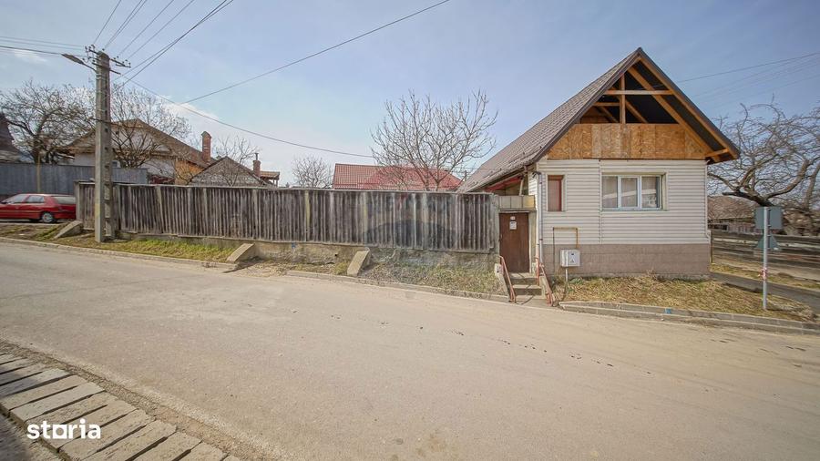 Casa individuala cu potential in zona centrala Sacele - 8