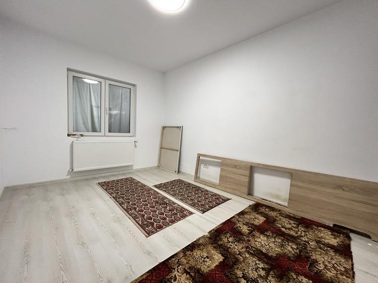 Casă individuală cu 5 camere cu Canalizare în Fundeni