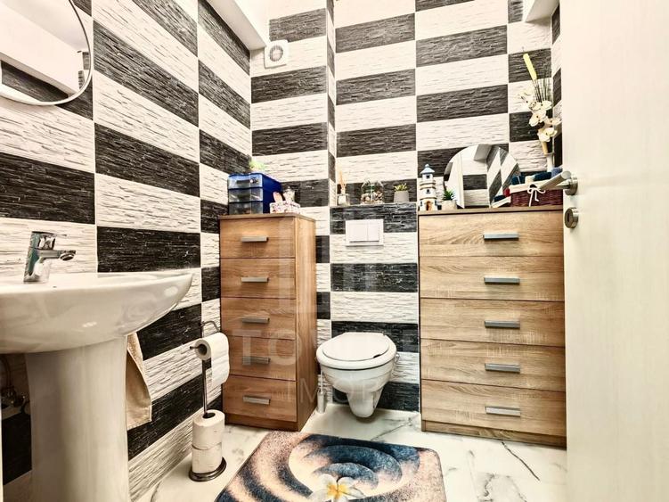 Penthouse cu 4 camere decomandat, mobilat în Mihai Viteazul