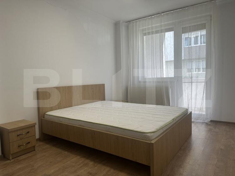 Apartament cu 3 camere semidecomandat, mobilat în Mănăștur