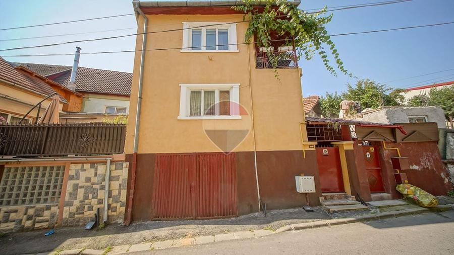Casă cu 3 camere cu Teren 104 Mp în Schei