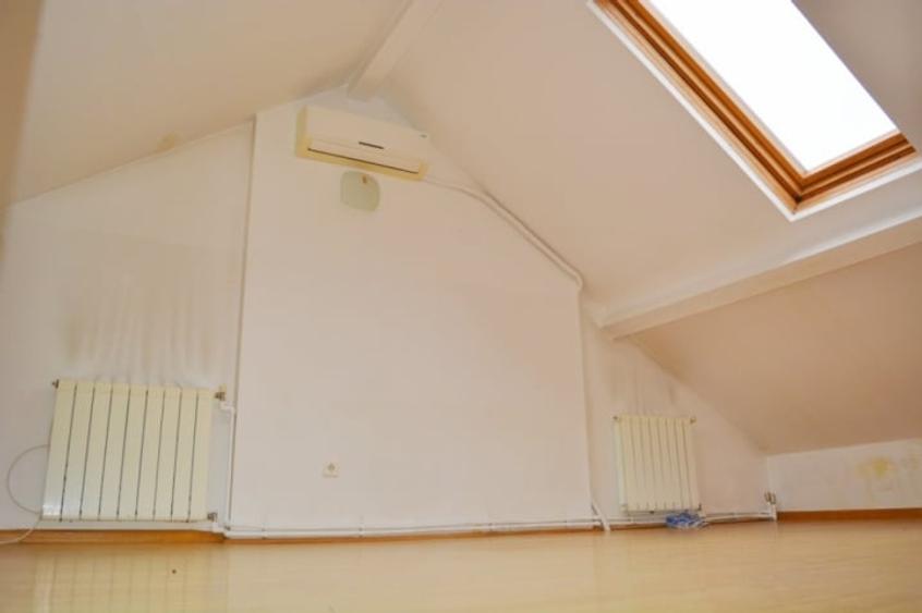 Casă cu 4 camere cu Teren 60 Mp în Unirii