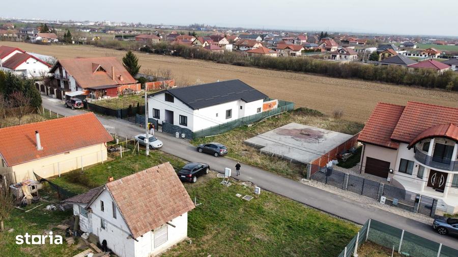 Casă cu 5 camere cu Teren 544 Mp în Central