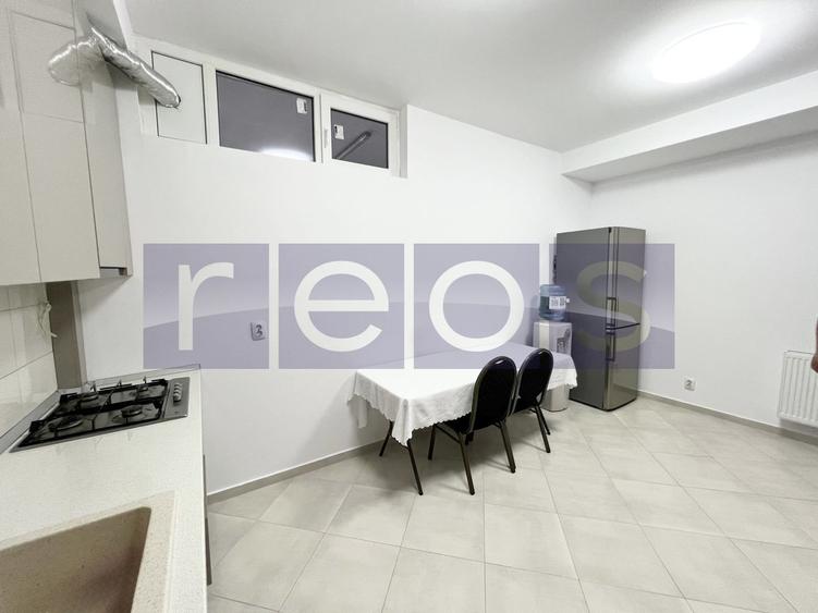 Apartament cu 3 camere decomandat în 1 Mai