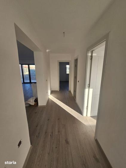 Casă cu 3 camere în Central