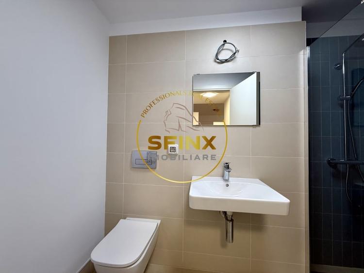 Apartament cu 4 camere semidecomandat în Cișmigiu