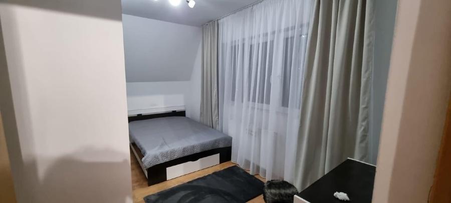 Apartament cu 2 camere semidecomandat în Girocului