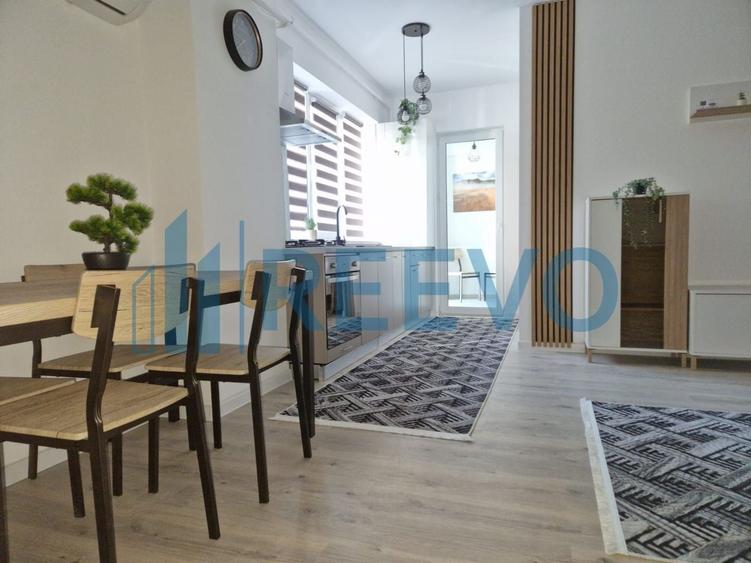 Apartament cu 2 camere semidecomandat, mobilat în Calea Moldovei