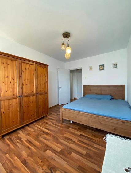 Apartament cu 2 camere decomandat în Drumul Taberei