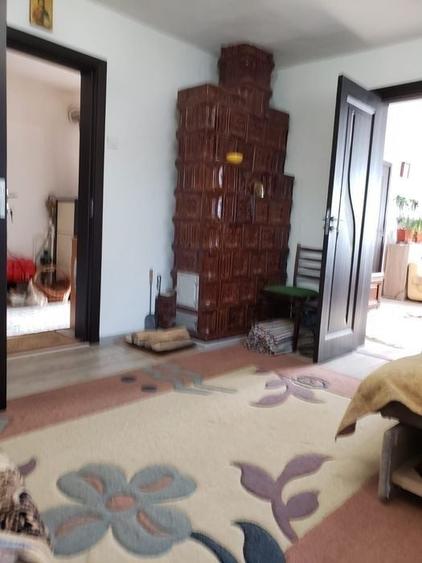 Casă cu 4 camere în Brăiești