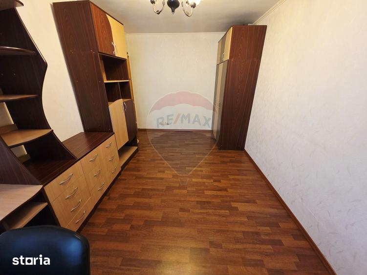Apartament cu 4 camere în Calea Romanului