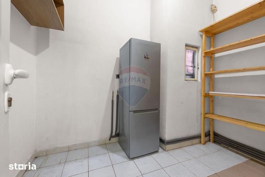 Casă cu 4 camere cu Teren 500 Mp în Podgoria
