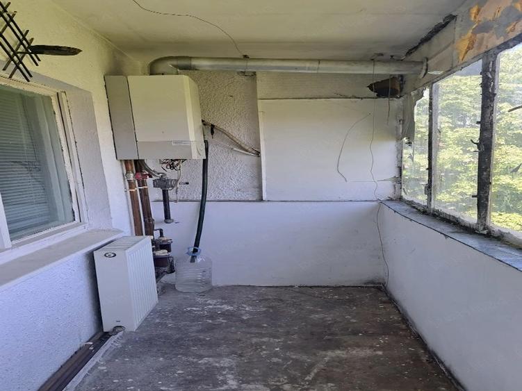 Apartament cu 2 camere semidecomandat în Aradului