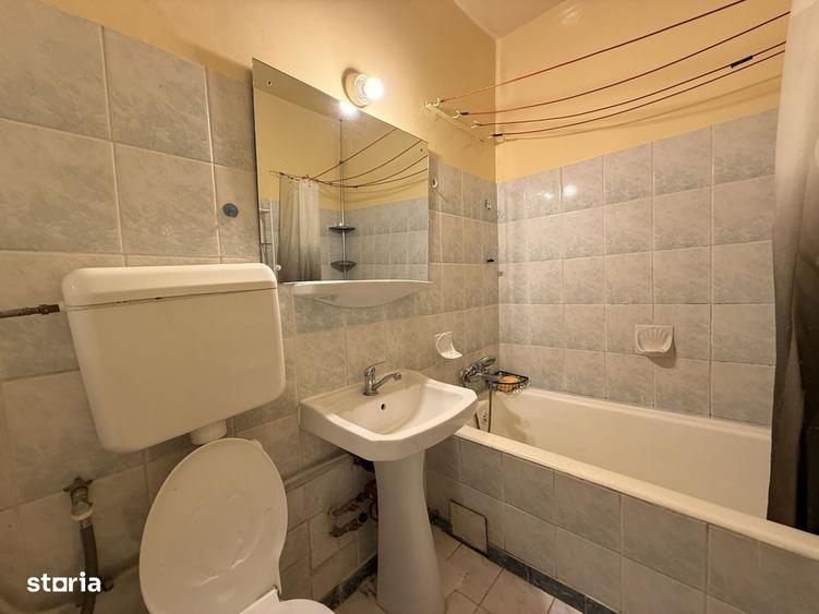Apartament cu 2 camere semidecomandat în 1 Mai