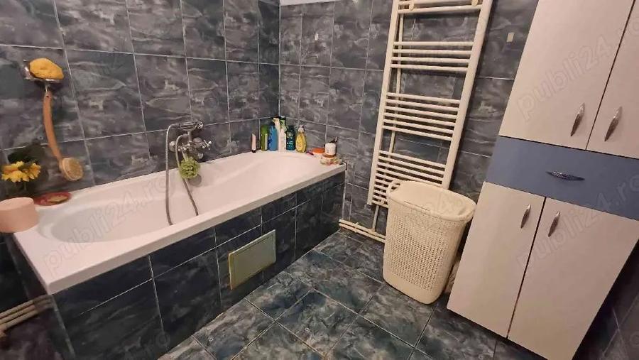 Balcon sau curte? Casa. - 2