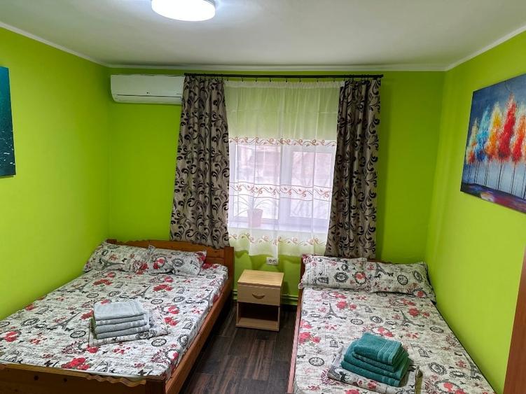 Casă de vânzare în Costinești. Casa se vinde cu tot cu mobila, electrocasnice. - 13