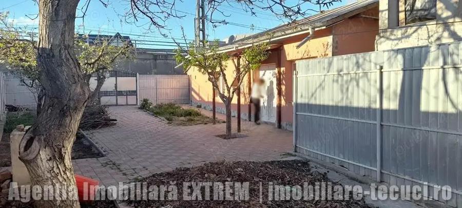 Casa de caramida cu 6 camere in Tecuci, 300mp teren in zona podului Balcescu - 12