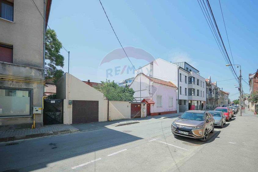 Apartament cu 3 camere de vanzare in zona Ultracentral - 1