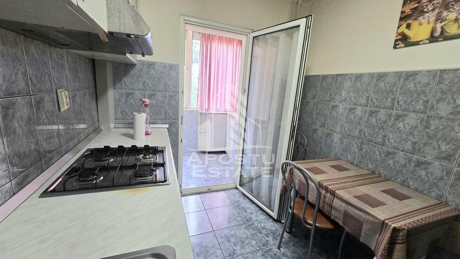 Apartament cu 2 camere, etaj intermediar, decomandat, zona Lipovei - 5