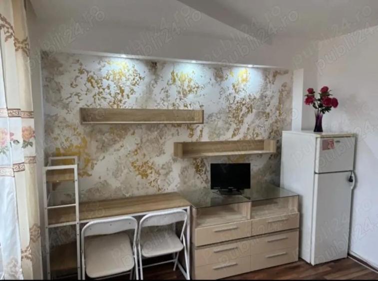 Proprietar vand garsoniera renovata 2026 - 16 mp Complexul studen?esc Timi?oara str Daliei - 7