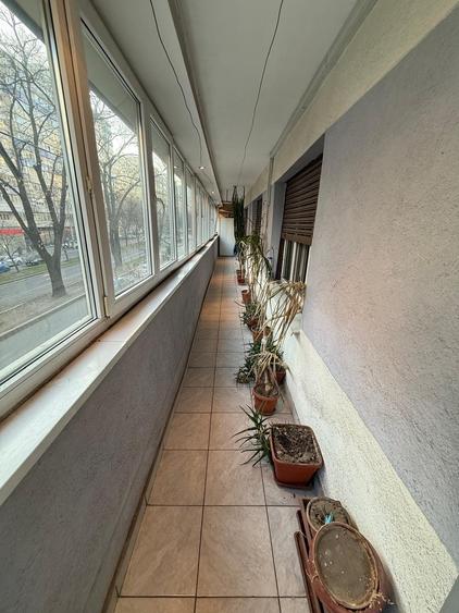 Victoriei, Titulescu,3 camere decomandat,82 mp, etaj 1,bloc 1979, OCAZIE - 6