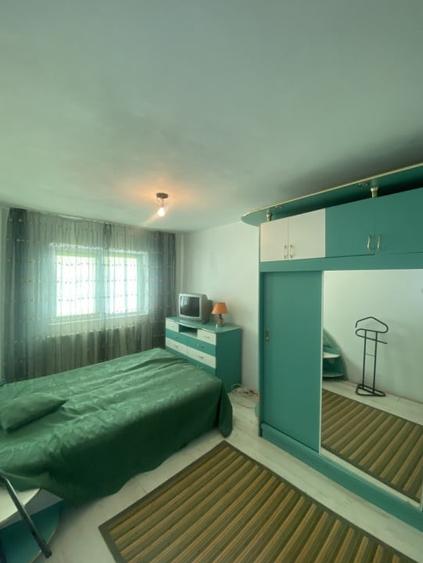 Vanzare apartament 3 camere Etaj 1 Tractorul Brasov - 6