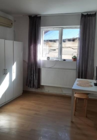 Stefan cel Mare-3 minute metrou-Garsoniera Moderna -confort 1 - CENTRALA PROPRIE - 2