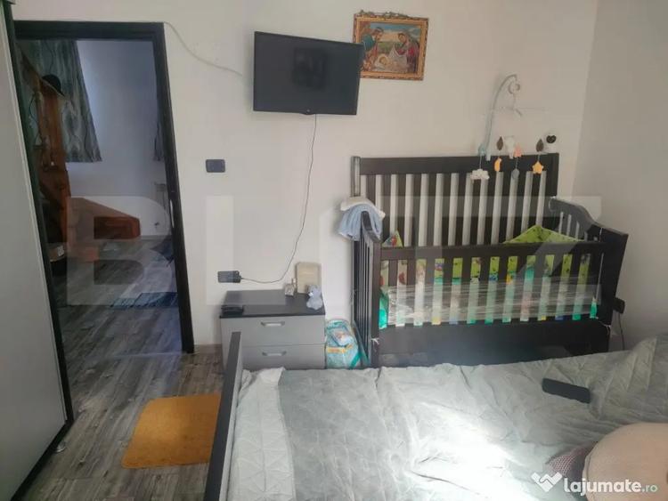 Casă cu 4 camere cu Teren 388 Mp în Siret