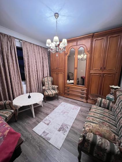 Vanzare Casa/Villa 6 camere 3 bai 3 wc -uri Dobroiesti 0% Comision - 23