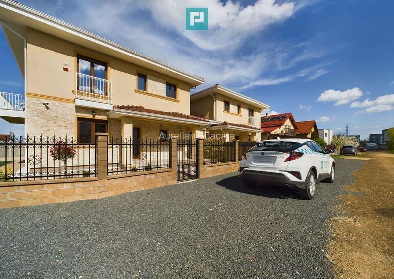 Casa tip duplex Dumbravi?a despar?it prin spa?iu te...