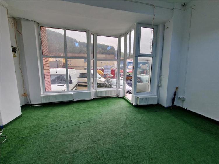 Resita CHIRIE Sp.Com. 62 mp.Piata Sud. - 3