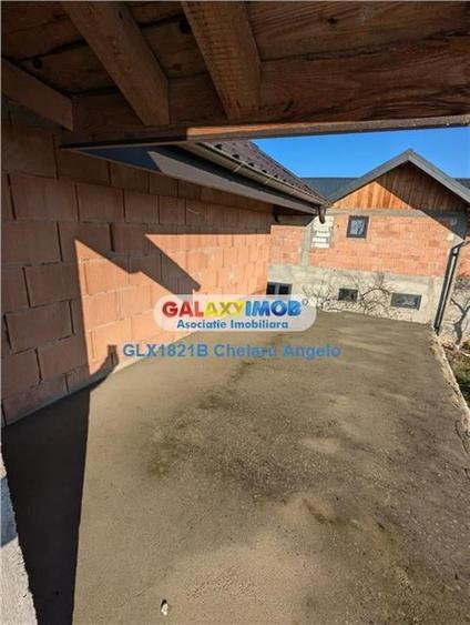 Adunatii Copaceni vila P+1 ,5 camere,suprafata 165 mp, teren 1300 mp - 28