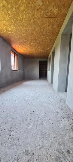 Proprietate unica la marginea ora?ului Targu Jiu Casa solida P+1 + teren intravilan ?i extravilan - 8