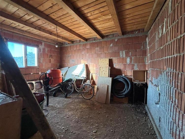 CASA IN COMUNA LAZARENI/ TEREN 6.754 MP/ CASA 143 MP/ CURENT TRIFAZIC - 10