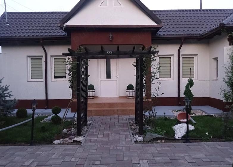 Vand Casa de vanzare in jude?ul Prahova, comuna Dragane?ti, sat Cornu de Jos, str. Principala - 2