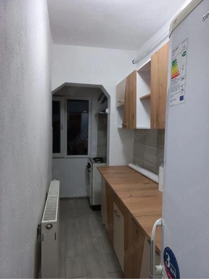 Inchiriez garsoniera - 10