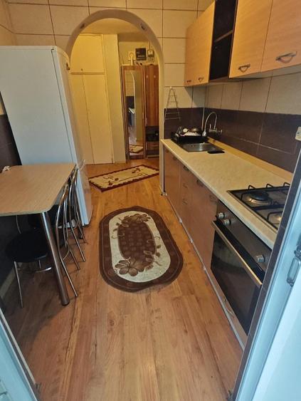 inchiriez apartament 2 camere - 2