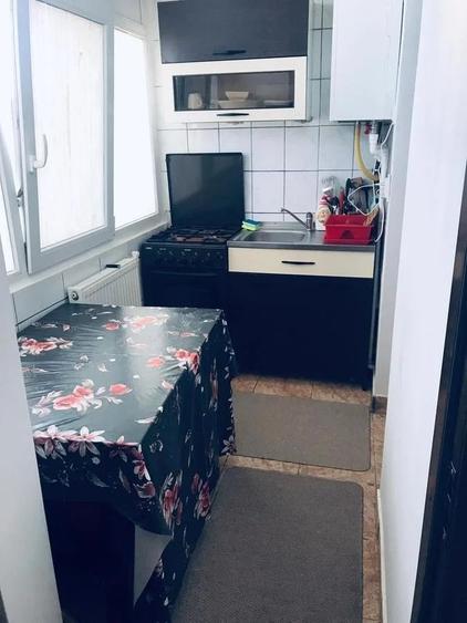 Apartament cu 1 camera, decomandat, zona Nicolina - 3